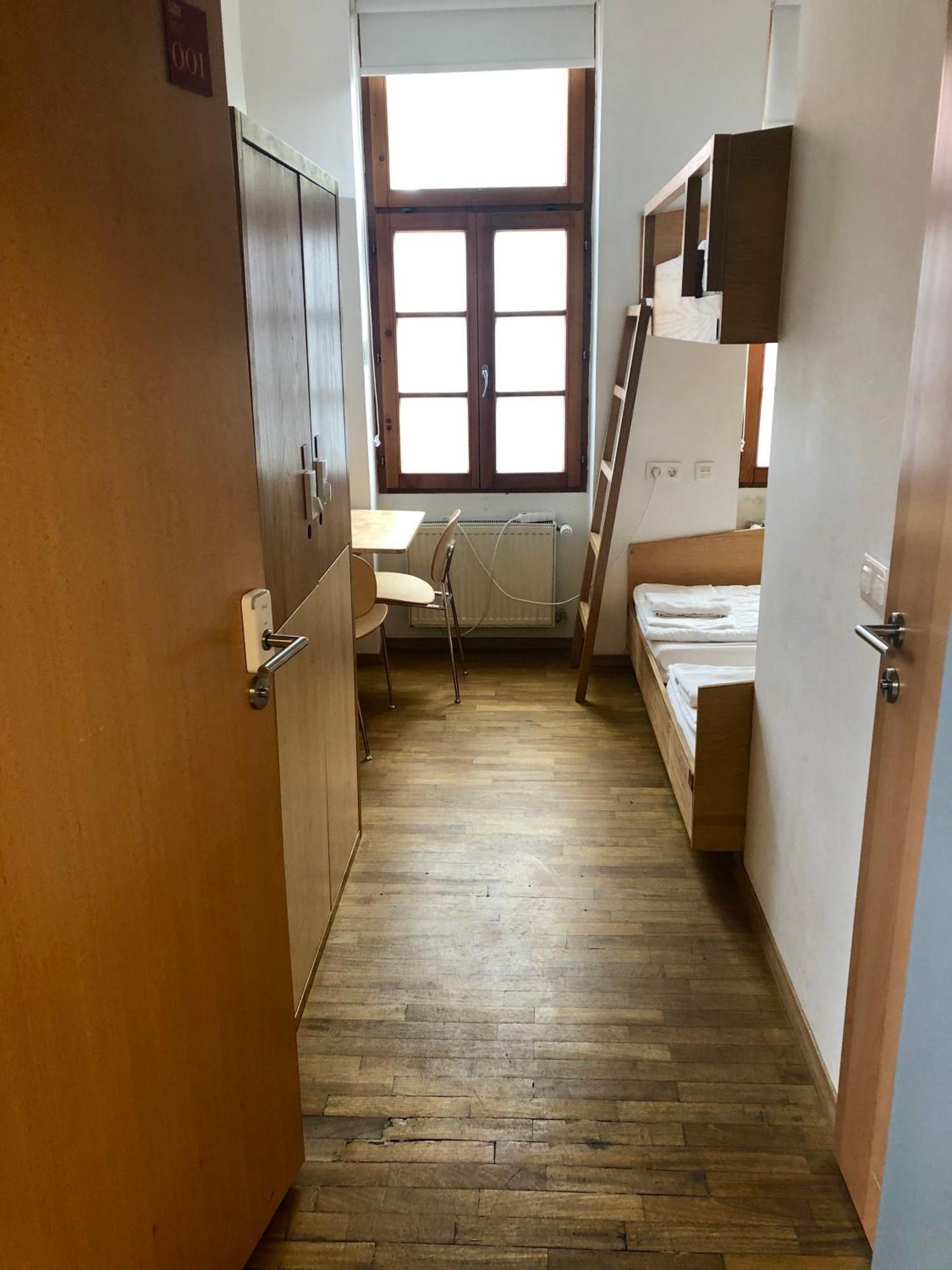 Celica Hostel *